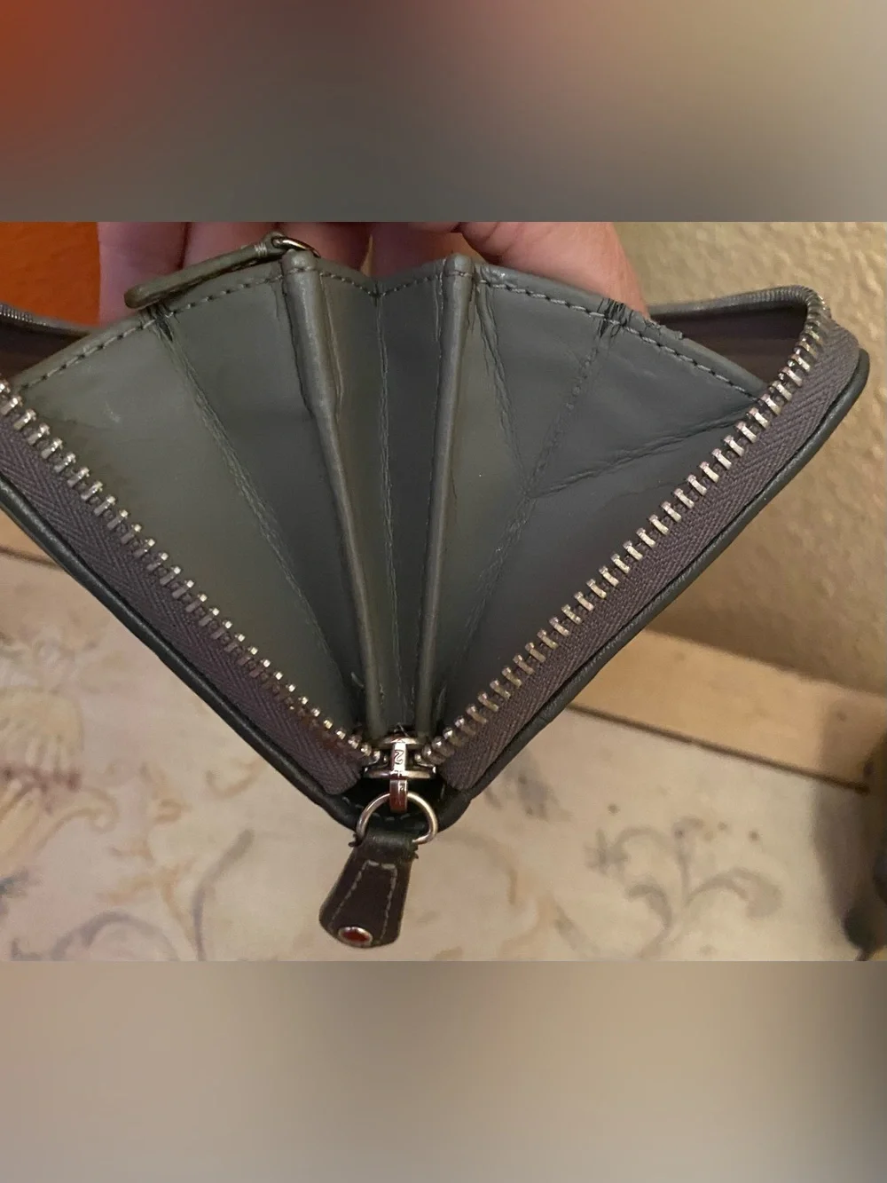 Coach - EUC - Ashley Gathered Satin Zip Around Accordion Wallet - Picture 10 of 10